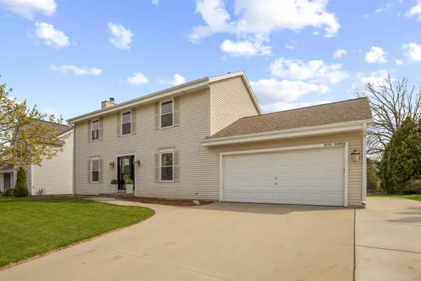 N172W20605 Hazelwood Ln, Jackson, WI 53037