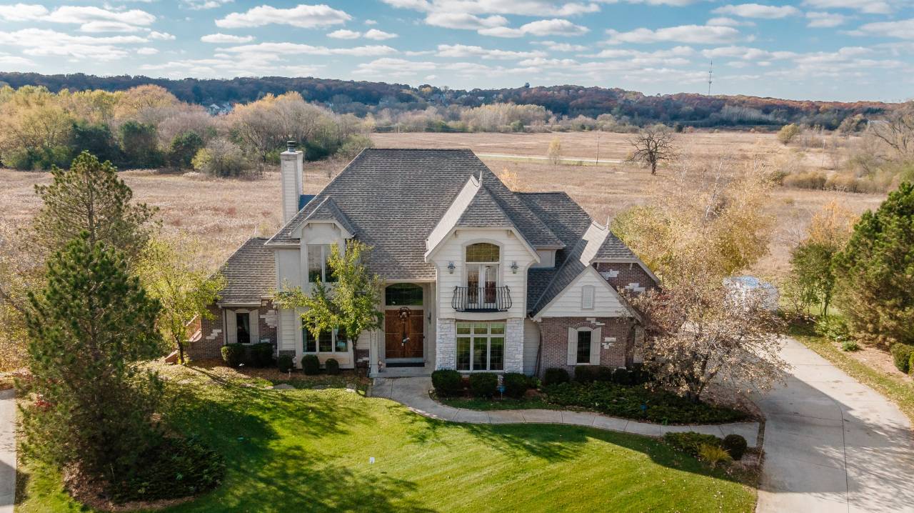 Delafield, WI 53072,N43W28307 Somerset Ct