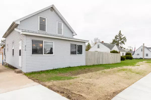 210 S Main St, Stoddard, WI 54658