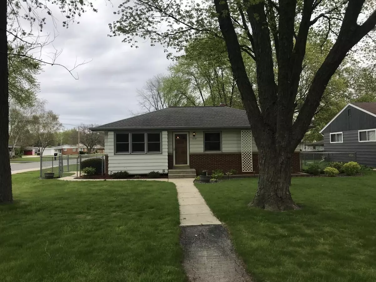 Hales Corners, WI 53130,5402 S 114th St