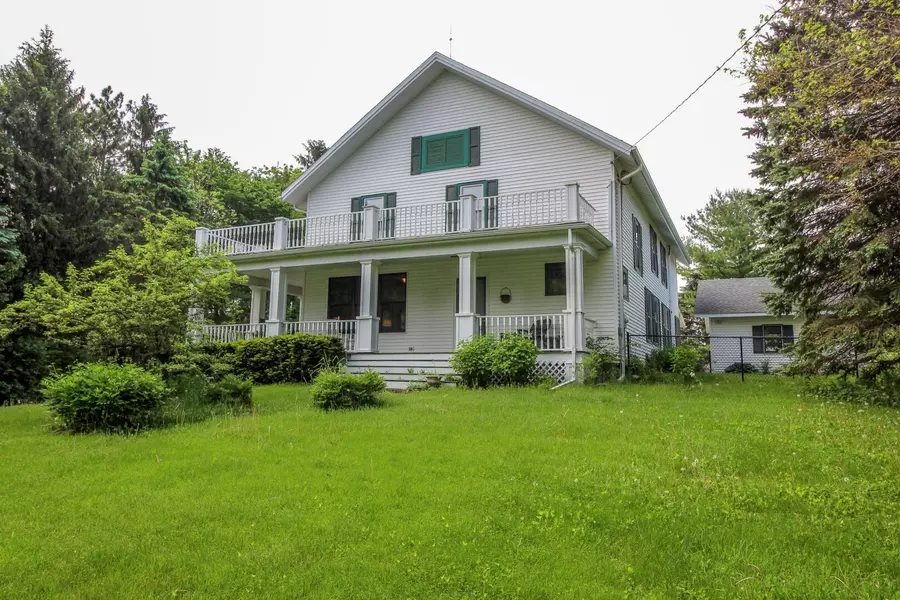 1415 County Road B, Christiana, WI 53523