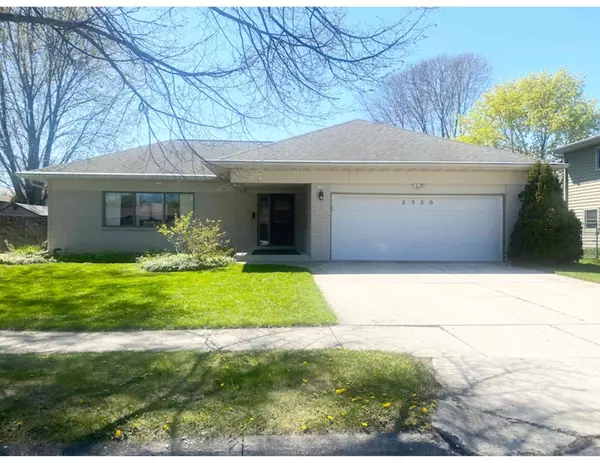 2320 N 24th St, Sheboygan, WI 53083