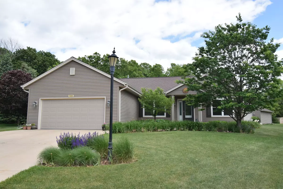 East Troy, WI 53120,1808 Kettle Ct