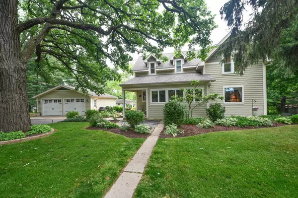 W370S1601 Utica Rd, Ottawa, WI 53118