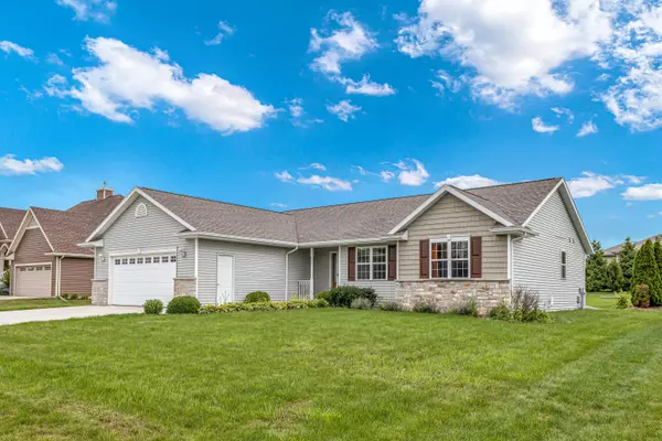 733 Audubon Rd, Howards Grove, WI 53083