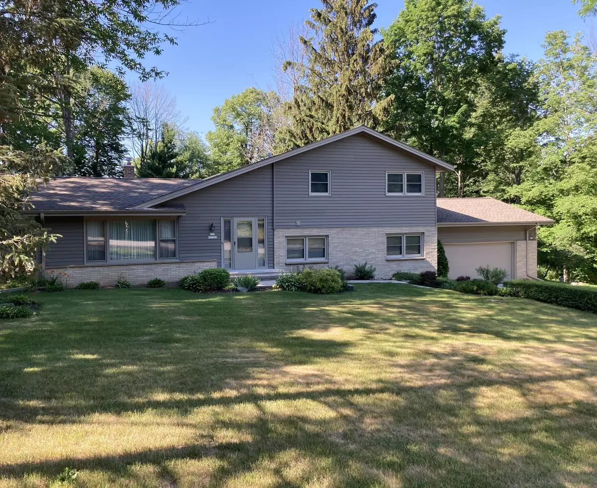 Lisbon, WI 53089,N77W22240 Wooded Hills Dr