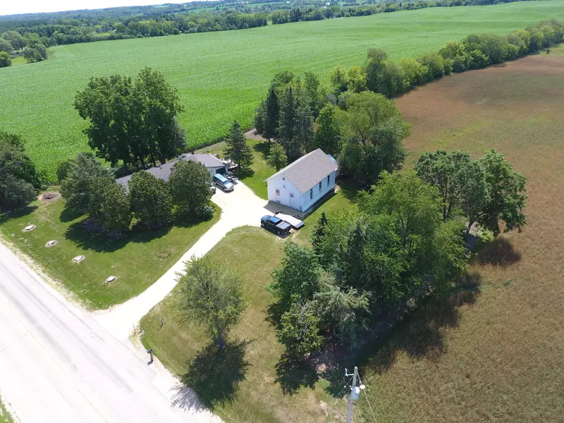 4611 W County Road A, Lafayette, WI 53121