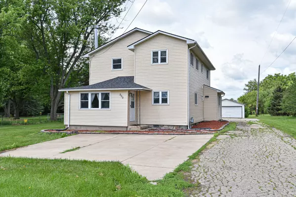 200 S Walworth St, Darien, WI 53114