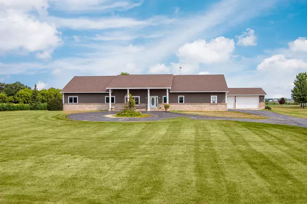 21404 Washington Ave, Dover, WI 53139