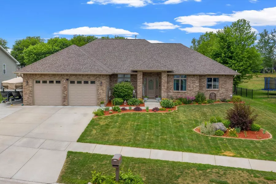 819 Tower Hill Dr, Milton, WI 53563