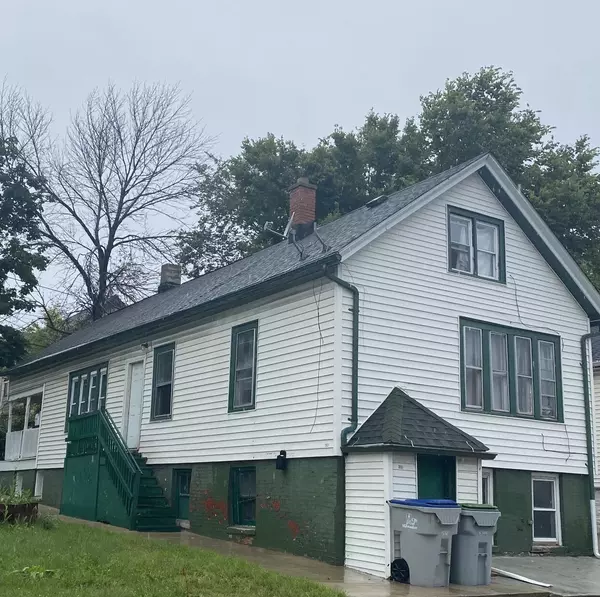 2031 S 5th Pl, Milwaukee, WI 53204