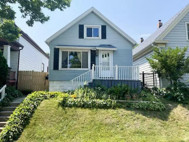 Milwaukee, WI 53204,2051 S 8th St