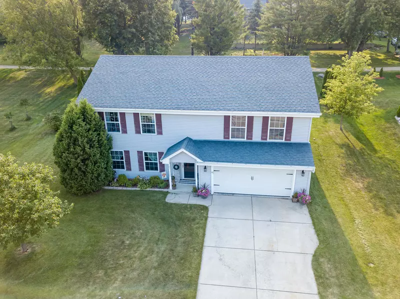 215 Willow Ln, Theresa, WI 53091