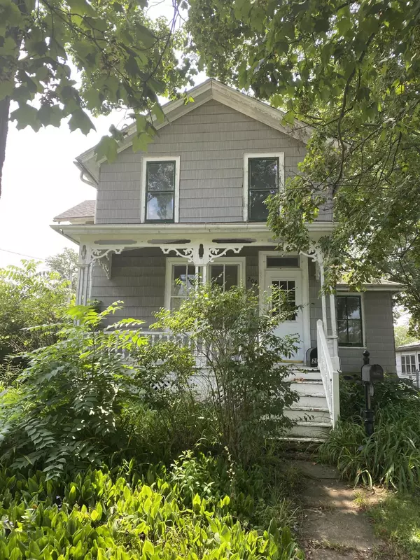 204 W Main St, Lake Geneva, WI 53147