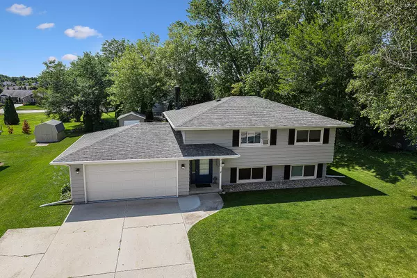 New Holstein, WI 53061,2109 Hickory Ln