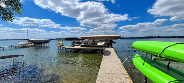 Twin Lakes, WI 53181,2053 E Lake Shore Dr