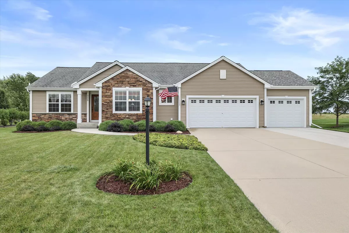 Jackson, WI 53037,3220 Sherman Parc Cir