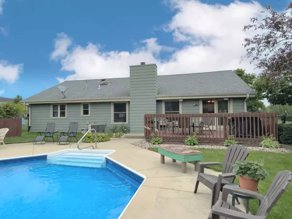 Pewaukee, WI 53186,W225N2763 Fernwood Ct