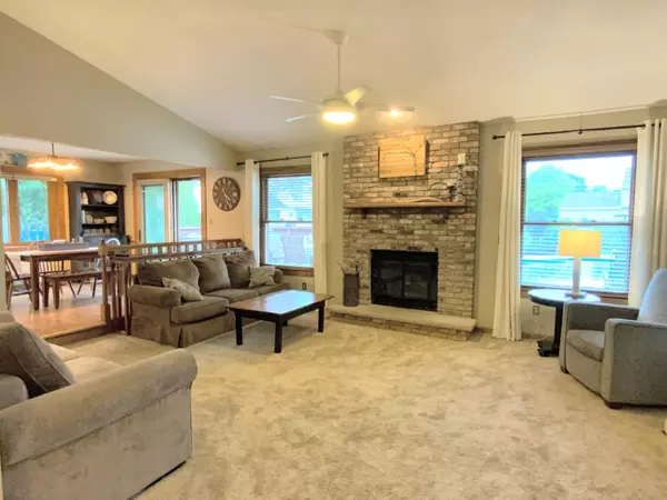 Pewaukee, WI 53186,W225N2763 Fernwood Ct