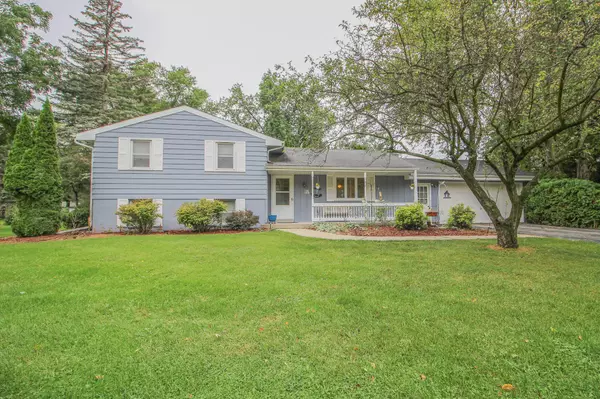 W237N5387 Quarry Rd, Lisbon, WI 53089