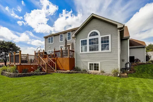 Oconomowoc, WI 53066,1501 Woodside Dr