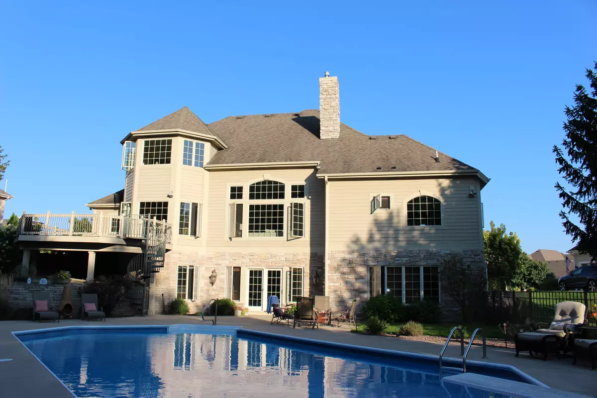 Hartland, WI 53029,1137 Colonial Dr