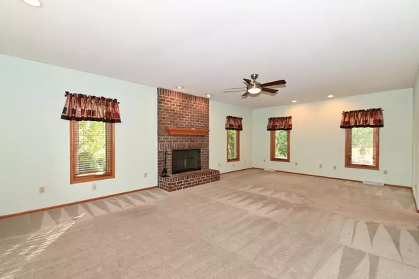 Oconomowoc, WI 53066,1521 Turnberry Cir