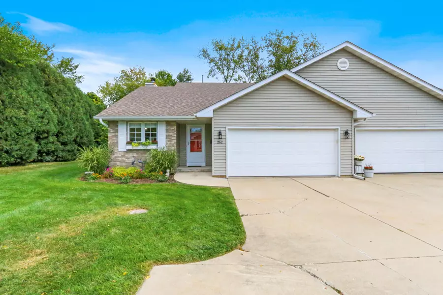 262 Penny Ln Unit 262, Lake Geneva, WI 53147