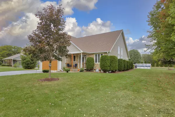 W508 Highland Dr, Bloomfield, WI 53128