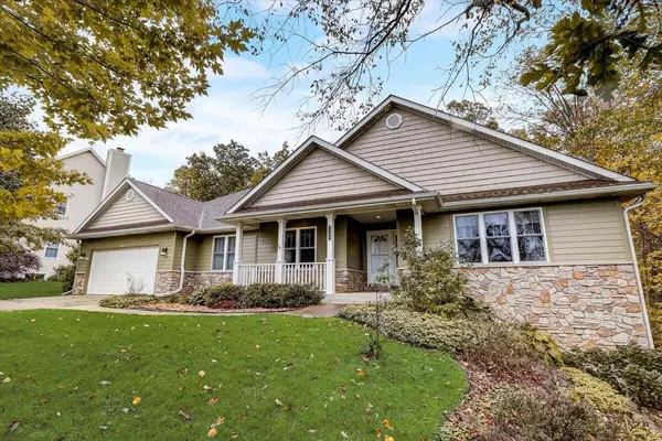 Franklin, WI 53132,4755 W Woodland Dr