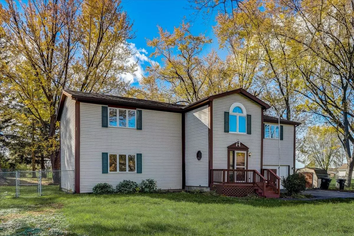 Salem Lakes, WI 53179,26941 103rd Pl