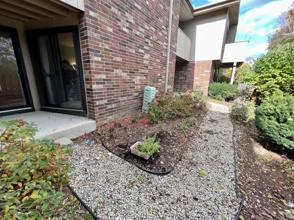 Fox Point, WI 53217,425 W Willow Ct Unit 110