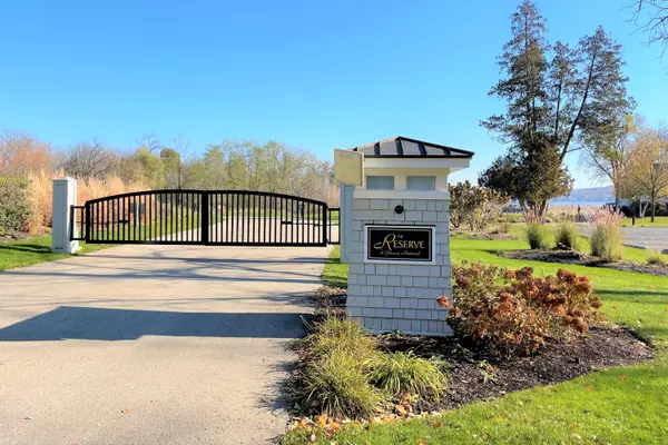 Geneva, WI 53147,777 Hunt Club Dr Unit 56-03