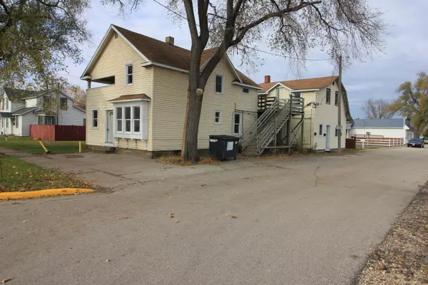 321 E Washington St, Prairie Du Chien, WI 53821