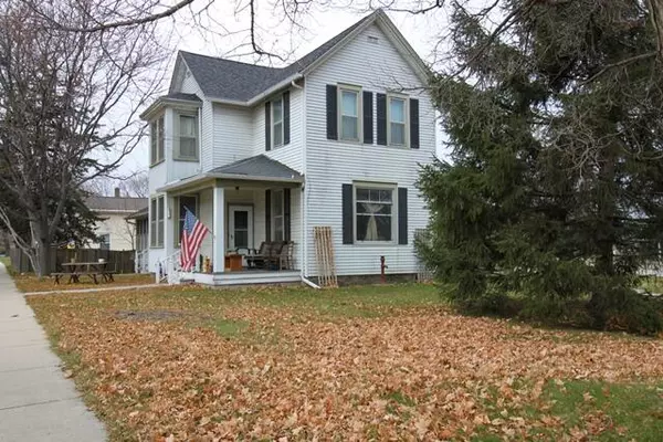 Palmyra, WI 53156,212 Maple St