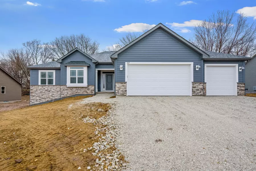 807 Fairway Dr Unit Lt19, Twin Lakes, WI 53181