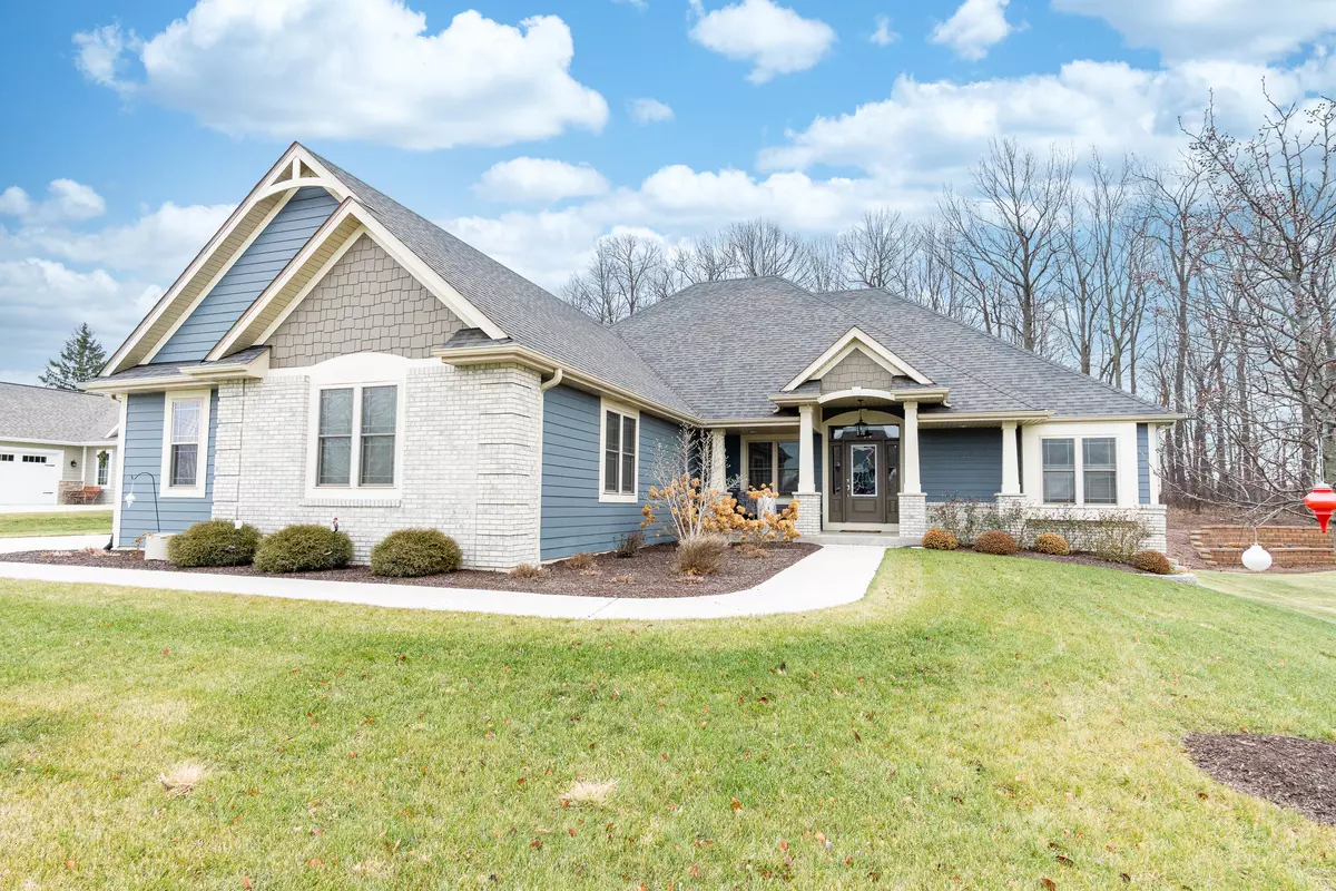 Jackson, WI 53037,3282 Creekwood Cir