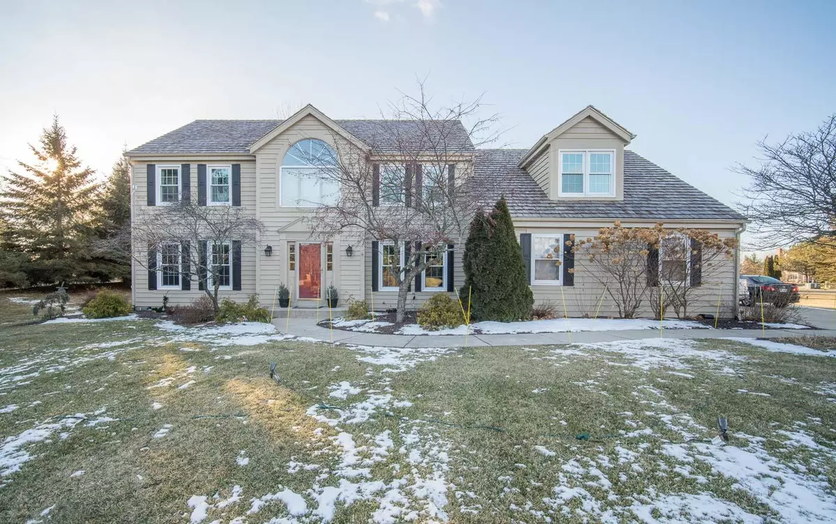 Mequon, WI 53092,10403 N Beechwood Dr