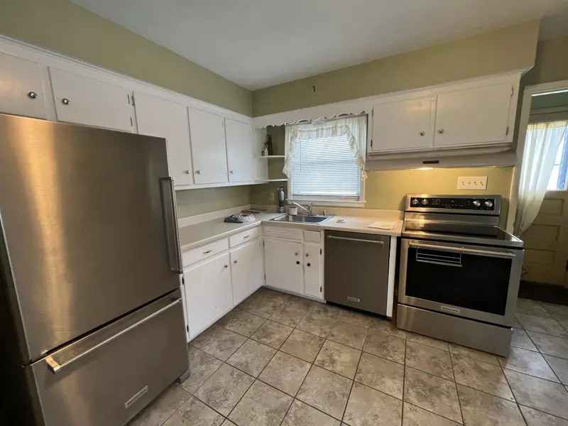 4156 N 80th St, Milwaukee, WI 53222