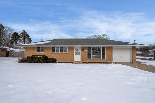 4200 122nd St, Pleasant Prairie, WI 53158