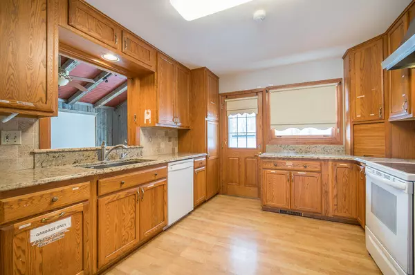 Oconomowoc, WI 53066,988 Chesterton Ct