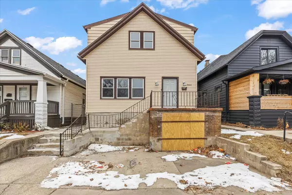 2025 S 11th St, Milwaukee, WI 53204