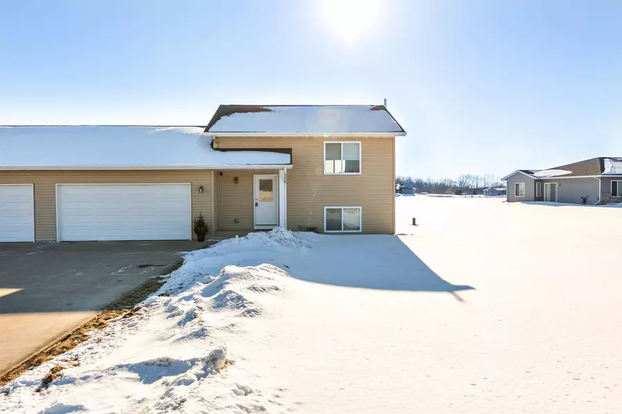 W20003 Meadow Ln, Gale, WI 54630