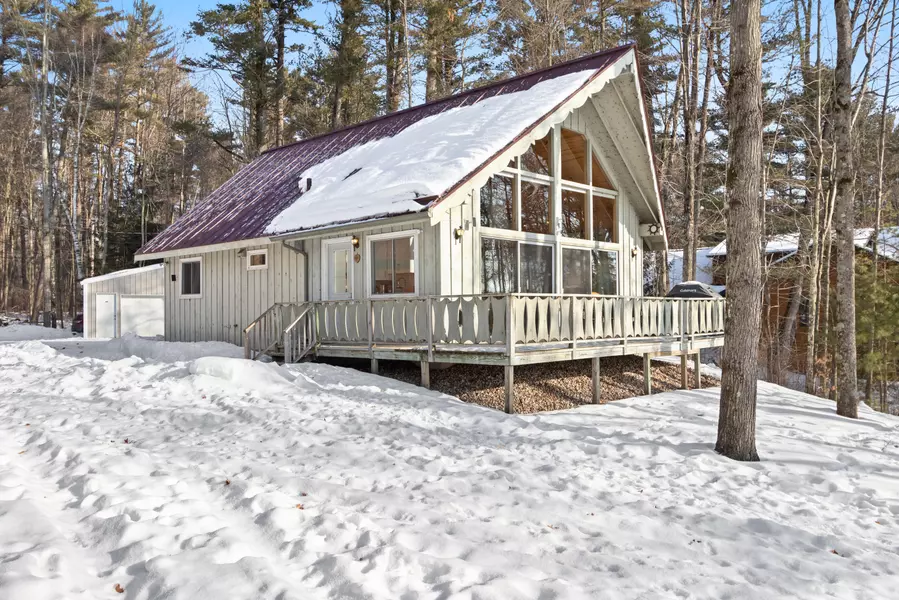 W2509 Tall Moon Rd, Menominee, WI 54135