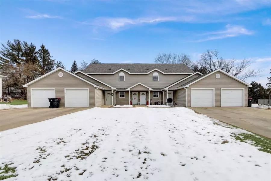 522 Partridge Ct Unit 524, 526, 528, Sullivan, WI 53178