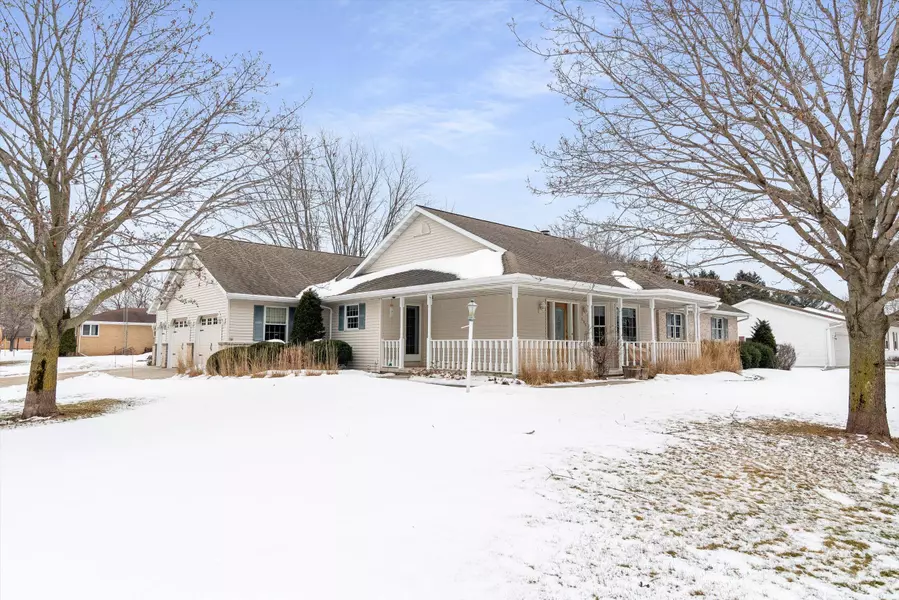 205 Willow St, Whitelaw, WI 54247