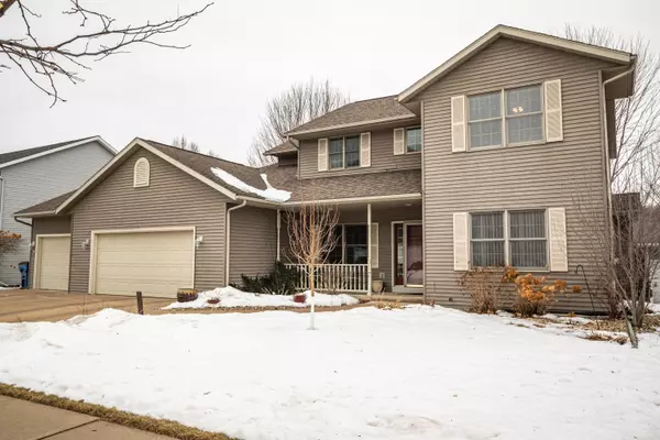 517 Stonebridge Ave, Onalaska, WI 54650