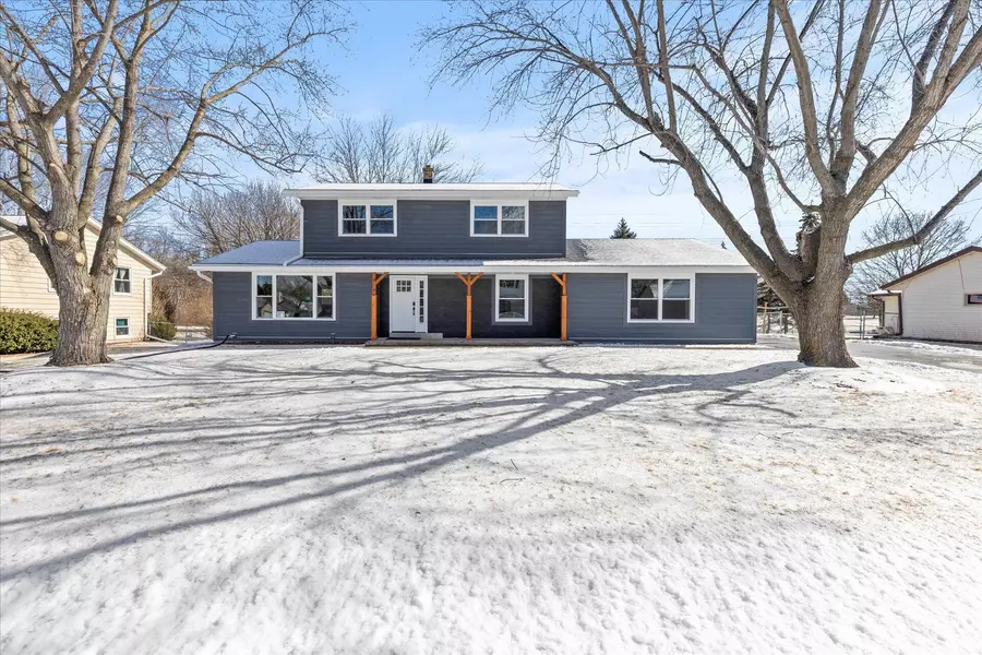 W156N10730 Cobbler Ln, Germantown, WI 53022