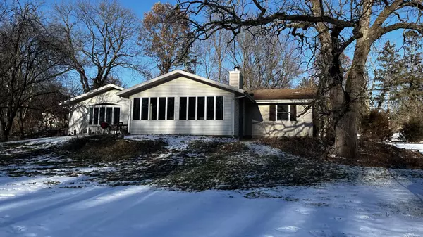 N4505 Park Rd, Oakland, WI 53523