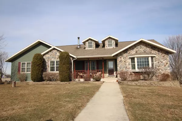 W8527 Priepke Rd, Lamartine, WI 54932